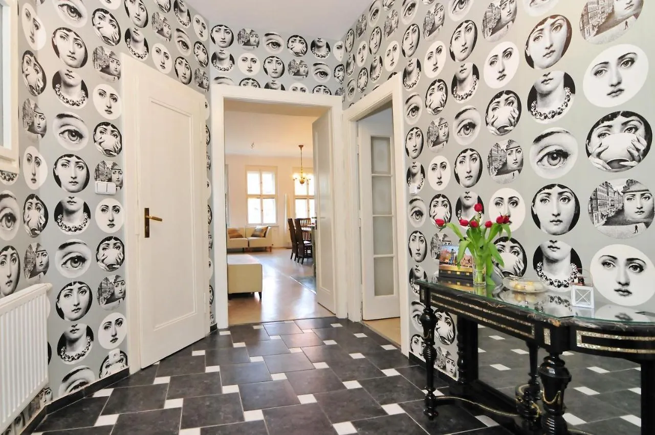 Lägenhet Prague Old Town Cozy Luxury Apartman In Heart Of City